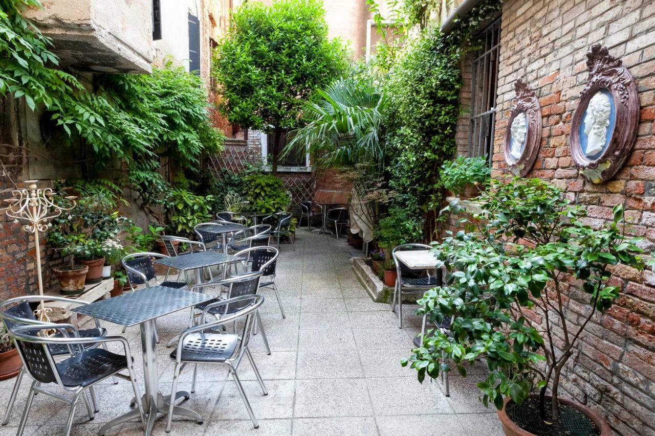 Fujiyama B & B Venice Exterior photo