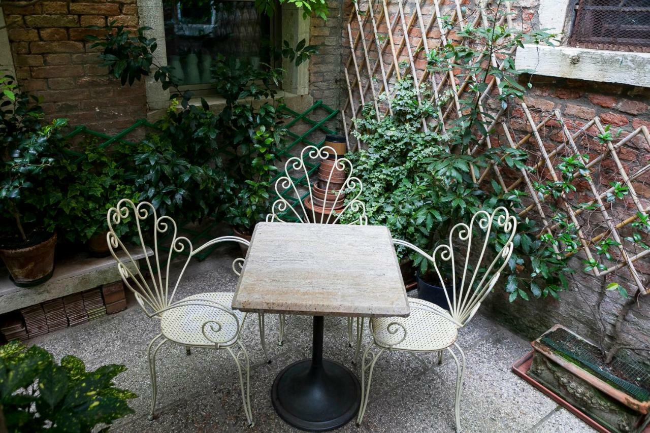 Fujiyama B & B Venice Exterior photo